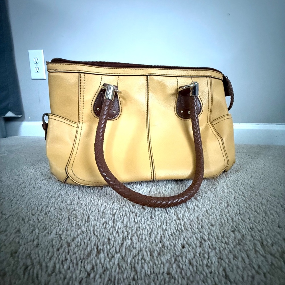 Relic Leather Purse Yellow and Brown - Picture 5 of 14